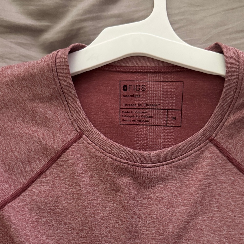 Figs Seamless Burgundy Top